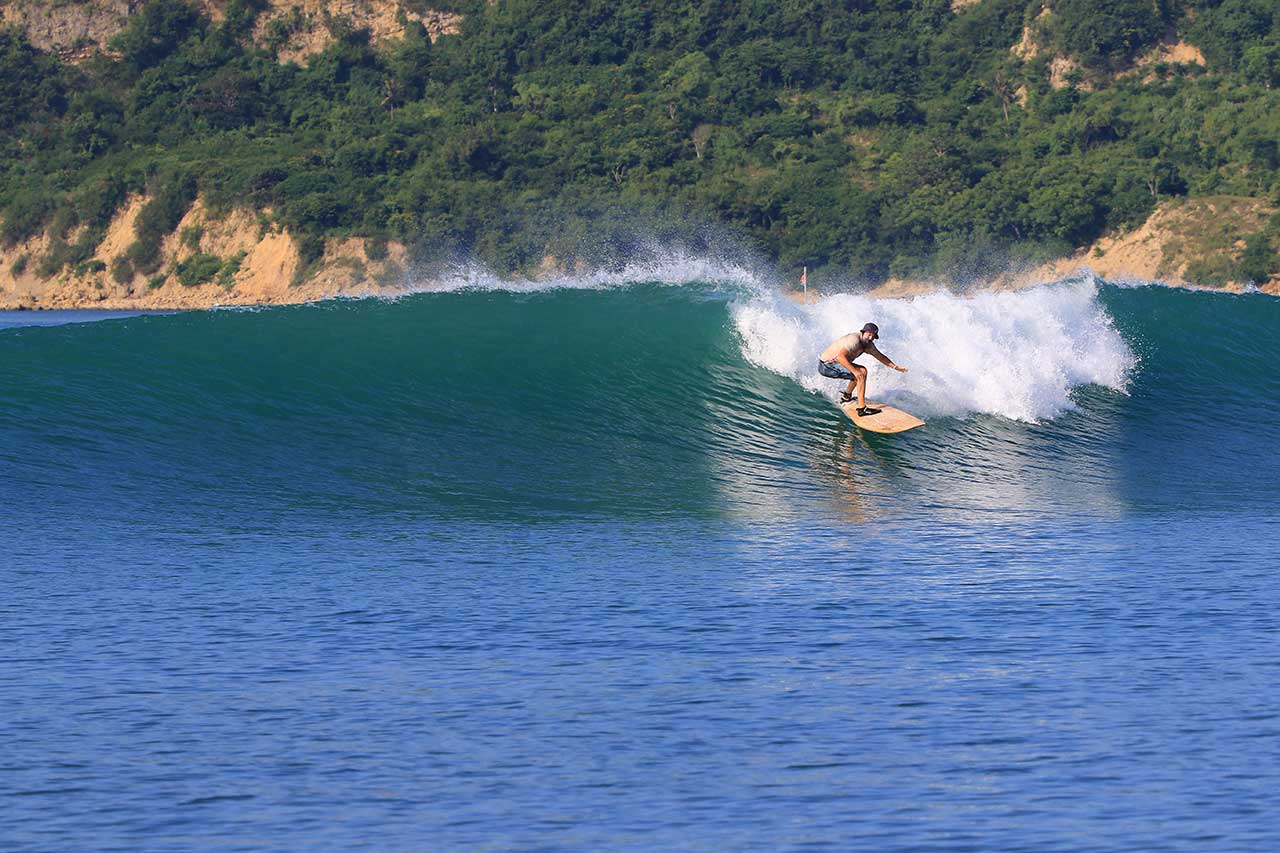 Lombok Surf Lessons & Rental